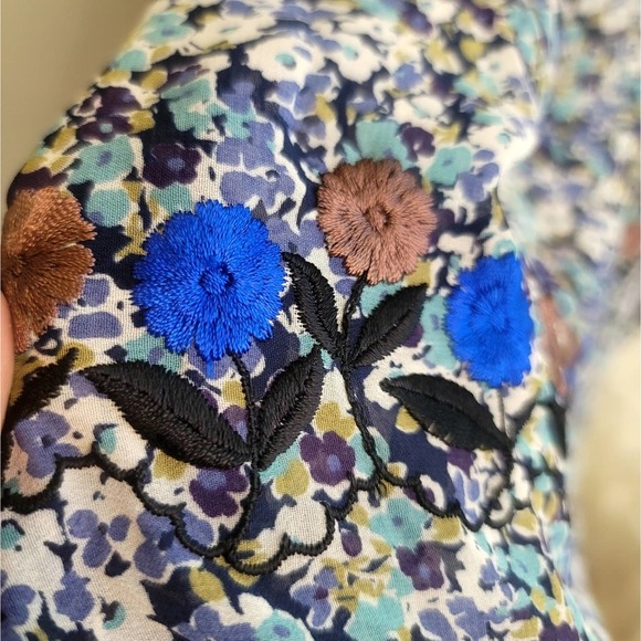 ANNA SUI FLORAL BUTTERFLIES SLEEVELESS EMBROIDERED DETAIL SQUARE NECKLIN… - Picture 5 of 16